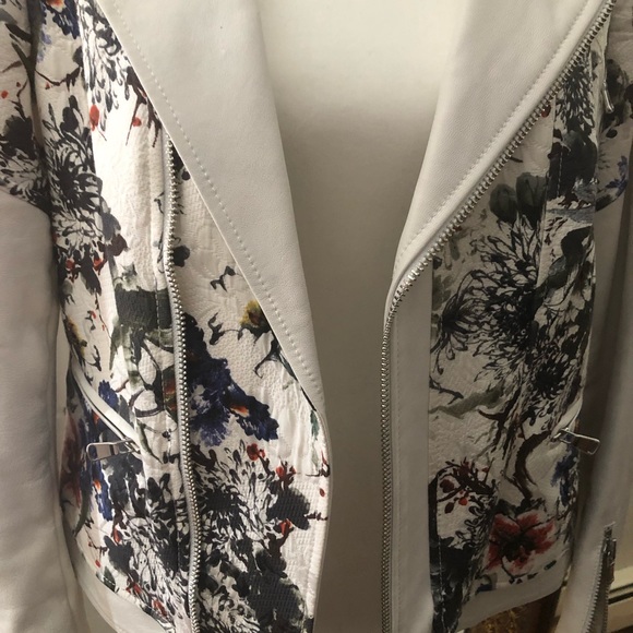 Jacket - Picture 10 of 15